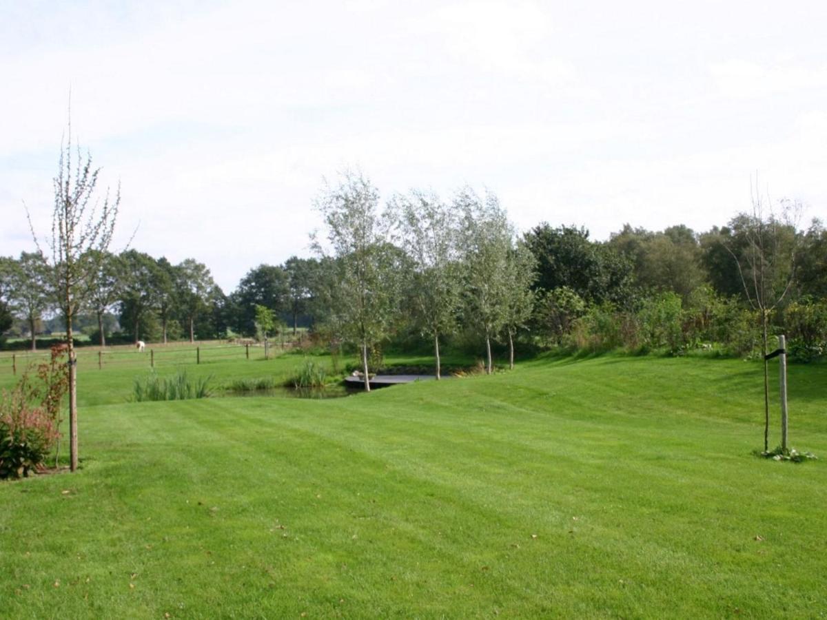 Grandeur Farmhouse In Dwingeloo At A National Park Villa Bagian luar foto